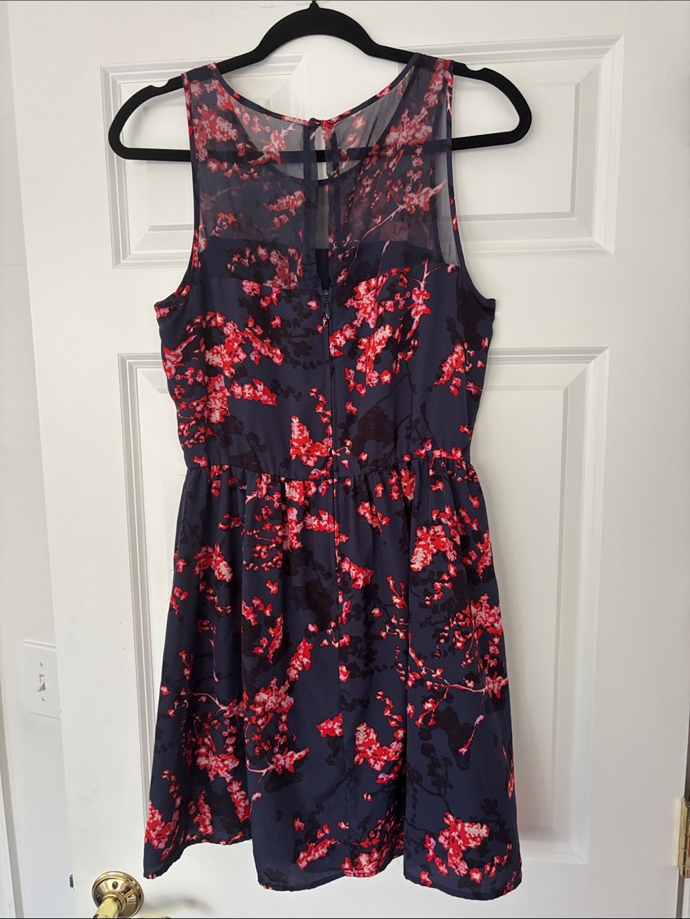 Guess Tasha dress in Sakura blue and pink floral size 10 ASO Teen Wolf - Picture 2 of 5